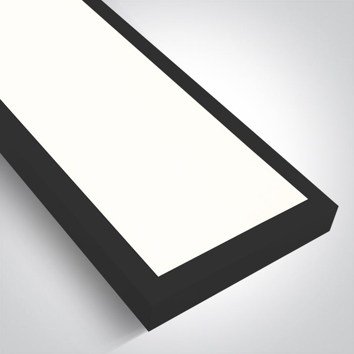 BLACK 15x150 40W CCTV UGR19 IP20 230V BACKLIT