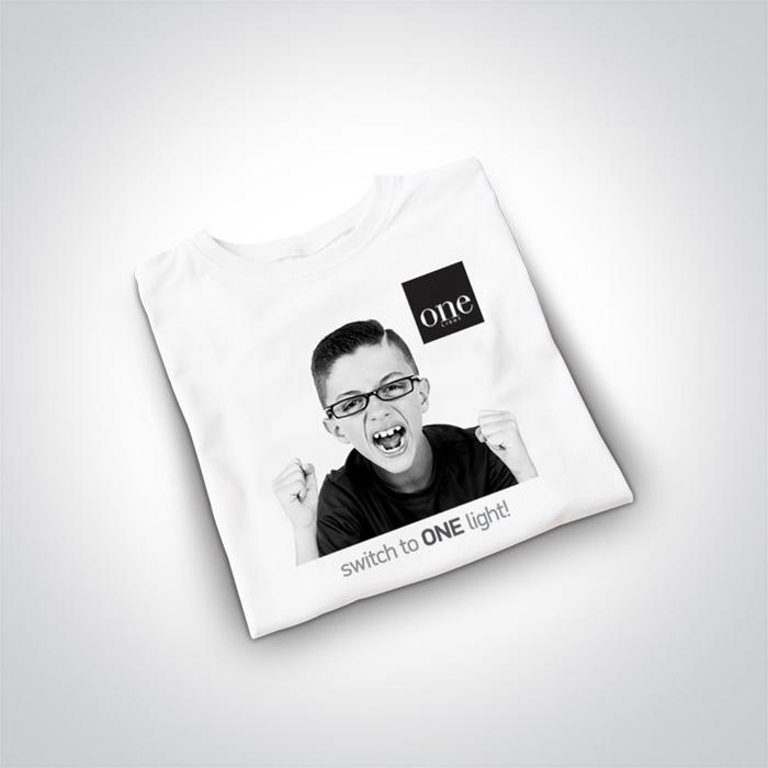 ONE LIGHT T-SHIRT SMALL